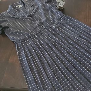 TIMELESS Gently loved pleated dress!